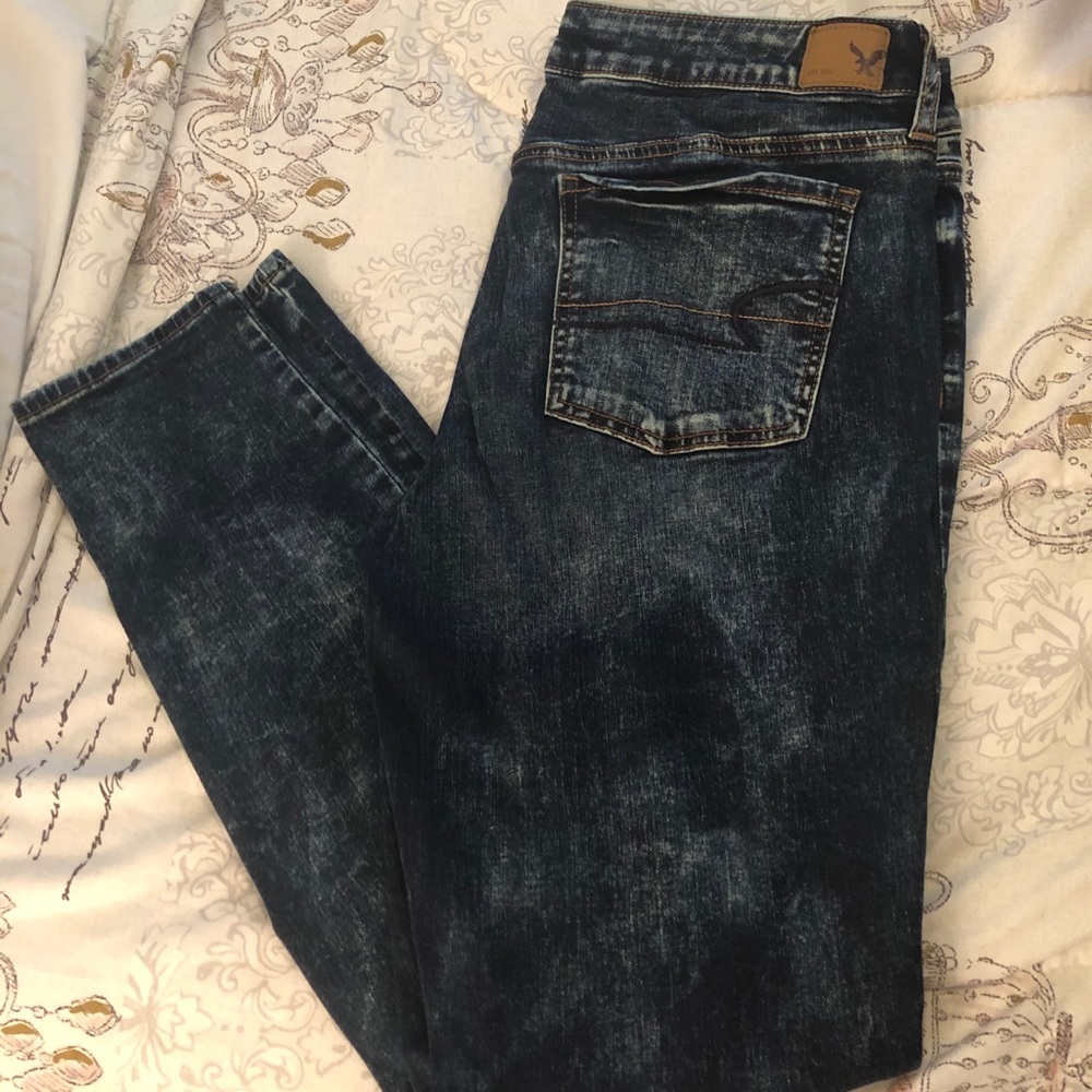 Acid wash jeans